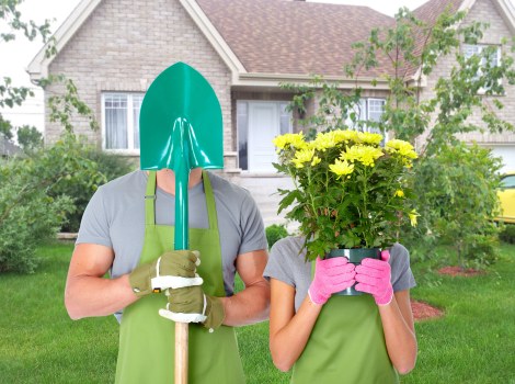 Local gardeners caring for a Parsons Green outdoor space